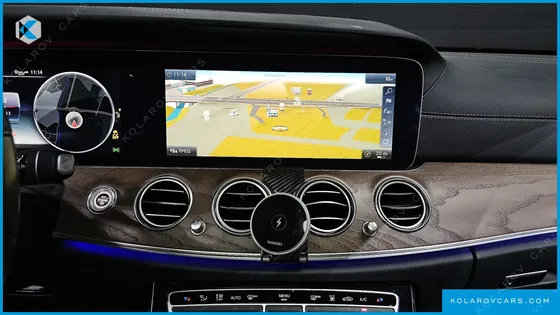 MERCEDES E-CLASS E300E EXCLUSIVE