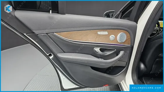 MERCEDES E-CLASS E300E EXCLUSIVE
