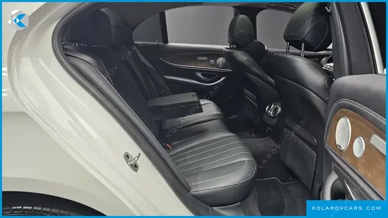 MERCEDES E-CLASS E300E EXCLUSIVE