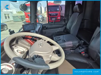 HYUNDAI MEGA TRUCK GOLD