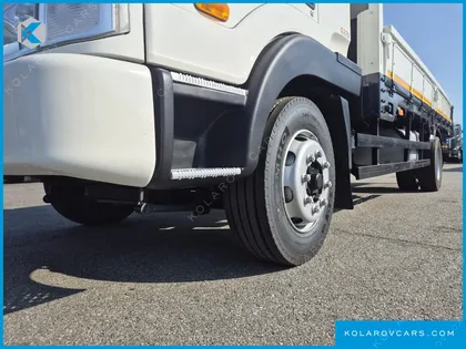 HYUNDAI MEGA TRUCK GOLD