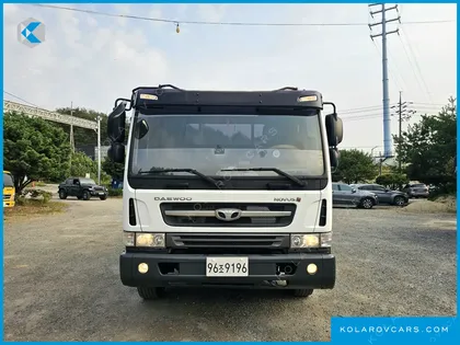 TATA DAEWOO NOBUS MID-SIZE TRUCK ROYAL