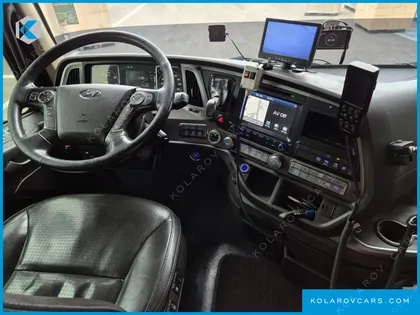 HYUNDAI EXCEED 10X4