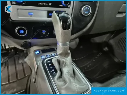 HYUNDAI PORTER II SUPER CABIN LPG