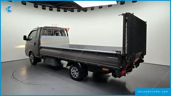 HYUNDAI PORTER II SUPER CABIN LPG