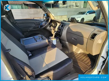 HYUNDAI PORTER II SUPER CABIN LPG
