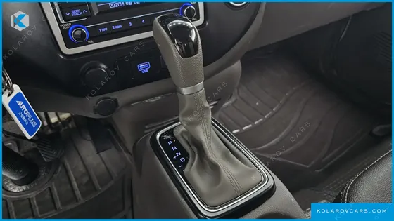 HYUNDAI PORTER II SUPER CABIN LPG