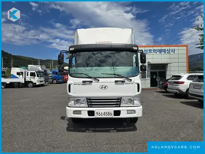 HYUNDAI MEGA TRUCK GOLD