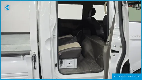 HYUNDAI PORTER II DOUBLE CABIN LPG