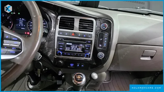 HYUNDAI PORTER II 4WD SUPER CAP