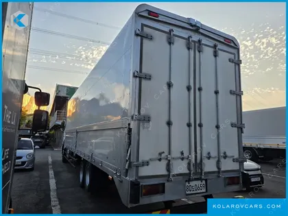 TATA DAEWOO NOBUS MID-SIZE TRUCK ROYAL