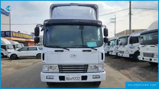 HYUNDAI MEGA TRUCK GOLD