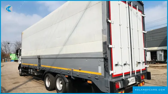 HYUNDAI MEGA TRUCK GOLD
