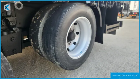 TATA DAEWOO NOBUS MID-SIZE TRUCK ROYAL