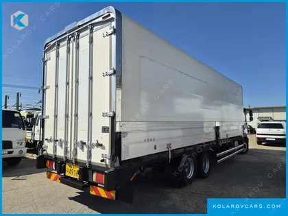 HYUNDAI MEGA TRUCK GOLD