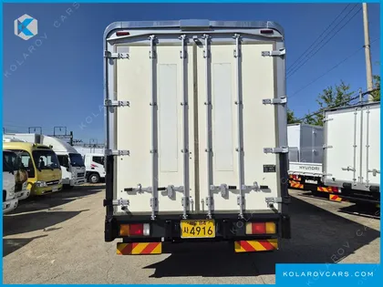 HYUNDAI MEGA TRUCK GOLD