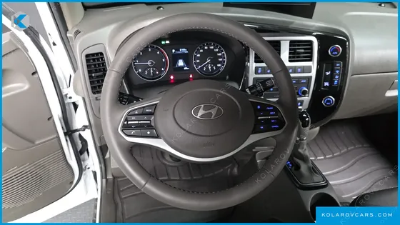 HYUNDAI PORTER II SUPER CABIN LPG