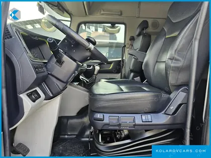 HYUNDAI PAVIS PRESTIGE