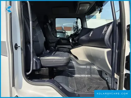 HYUNDAI PAVIS PRESTIGE