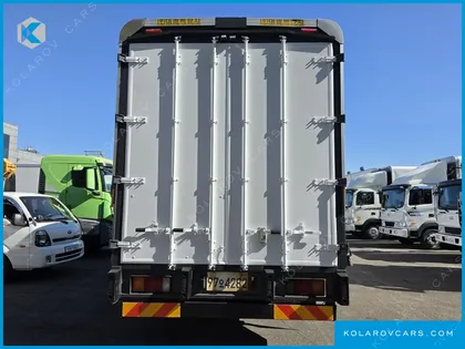 HYUNDAI MEGA TRUCK PREMIUM