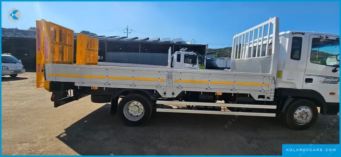 HYUNDAI MEGA TRUCK GOLD