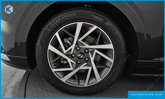 HYUNDAI GRANDEUR 2,5 GASOLINE 2WD