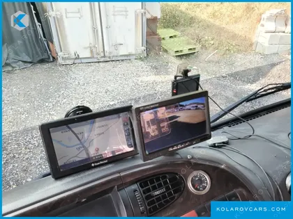 HYUNDAI MEGA TRUCK GOLD