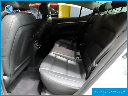 HYUNDAI ELANTRA (AVANTE) 1.6 GDI SMART