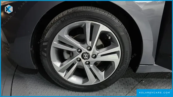 HYUNDAI ELANTRA (AVANTE) 1.6 GDI VALUE PLUS