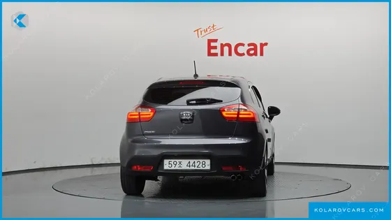 KIA PRIDE 1.6 GDI HATCHBACK