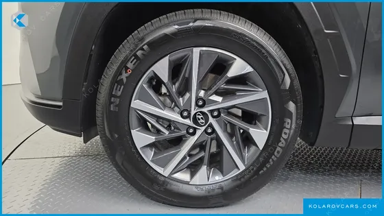 HYUNDAI TUCSON GASOLINE 1.6 TURBO 2WD