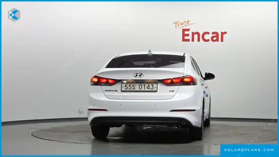 HYUNDAI ELANTRA (AVANTE) 1.6 GDI SMART