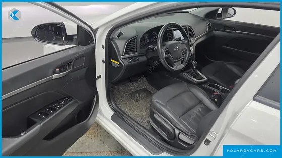 HYUNDAI ELANTRA (AVANTE) 1.6 GDI SMART