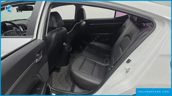HYUNDAI ELANTRA (AVANTE) 1.6 GDI SMART