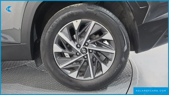 HYUNDAI TUCSON DIESEL 2.0 2WD