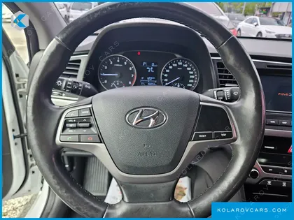 HYUNDAI ELANTRA (AVANTE) 1.6 GDI SMART