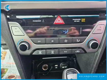 HYUNDAI ELANTRA (AVANTE) 1.6 GDI SMART