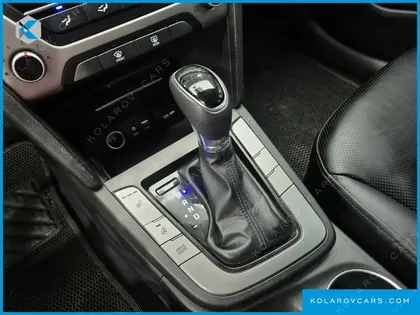 HYUNDAI ELANTRA (AVANTE) 1.6 LPI STYLE (RENTAL CAR)