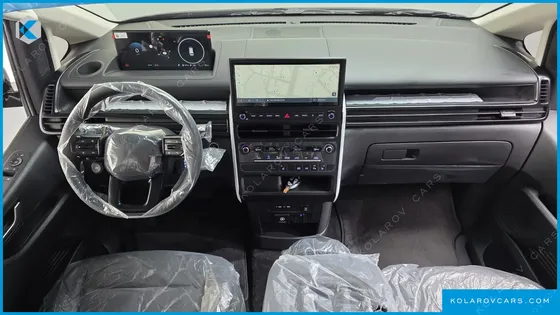 HYUNDAI STARIA EV TOURER 11-SEATER