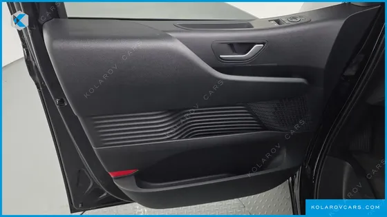 HYUNDAI STARIA EV TOURER 11-SEATER