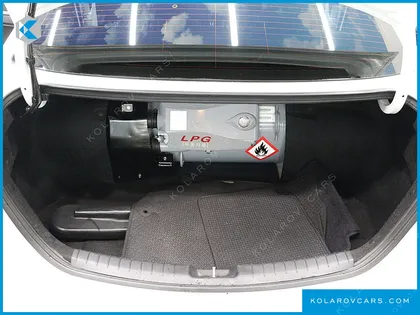 HYUNDAI ELANTRA (AVANTE) 1.6 LPI STYLE (RENTAL CAR)