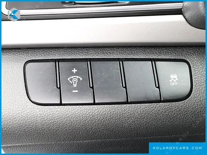 HYUNDAI ELANTRA (AVANTE) 1.6 LPI STYLE (RENTAL CAR)
