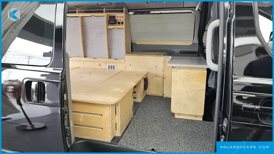 HYUNDAI STAREX 4WD CAMPING CAR