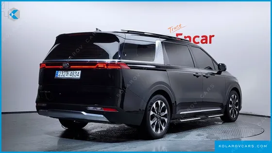 KIA CARNIVAL GASOLINE 9-SEATER SIGNATURE