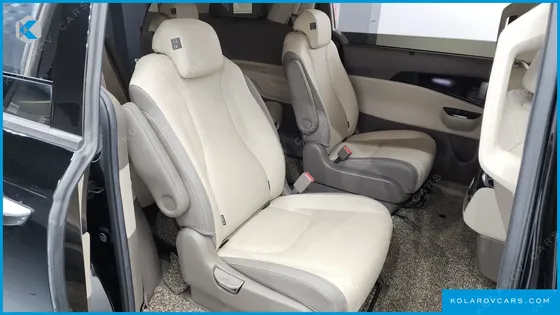 KIA CARNIVAL GASOLINE 9-SEATER SIGNATURE