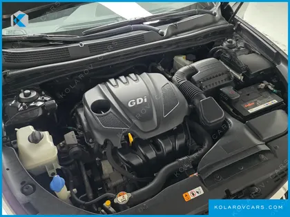 HYUNDAI GRANDEUR HG240 MODERN