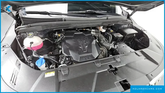 KIA CARNIVAL GASOLINE 9-SEATER NOBLESSE