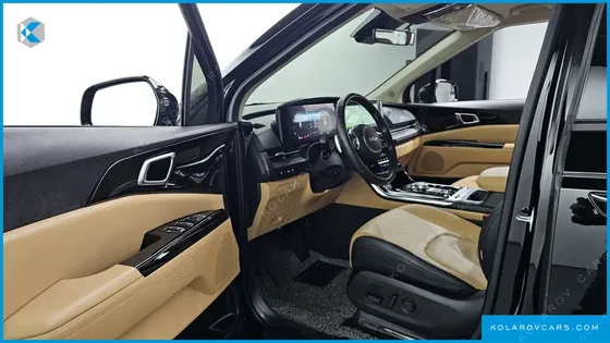 KIA CARNIVAL GASOLINE 9-SEATER NOBLESSE