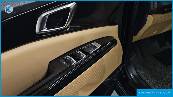 KIA CARNIVAL GASOLINE 9-SEATER NOBLESSE