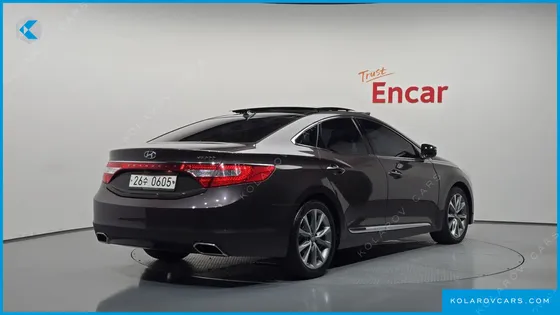 HYUNDAI GRANDEUR HG300 PREMIUM